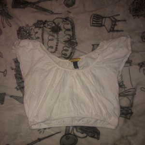 Cute short sleeve top🤍🤩